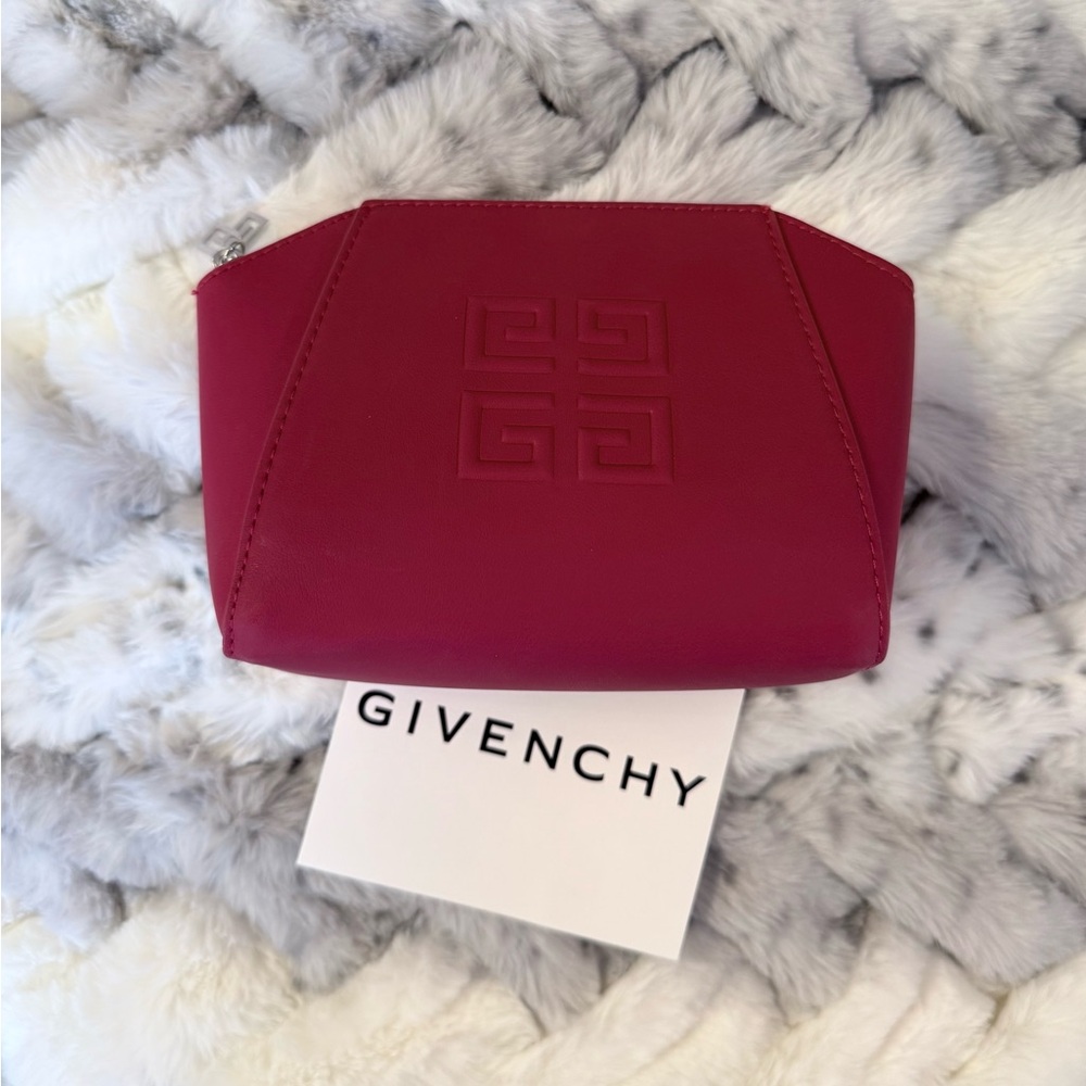 Givenchy Logo Zip Pouch
